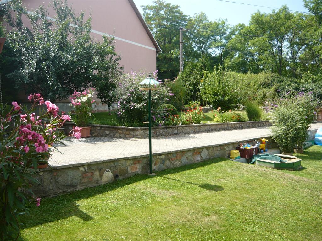 Apartment Livi Mikulov Εξωτερικό φωτογραφία
